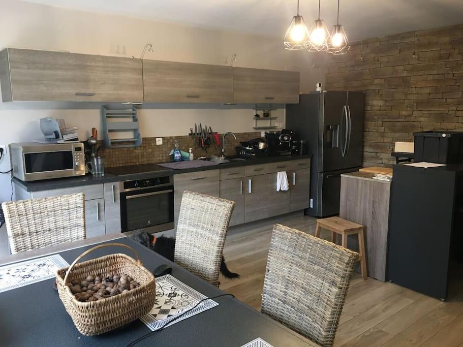 Apartamento Chez-Sixtine Albon Exterior foto